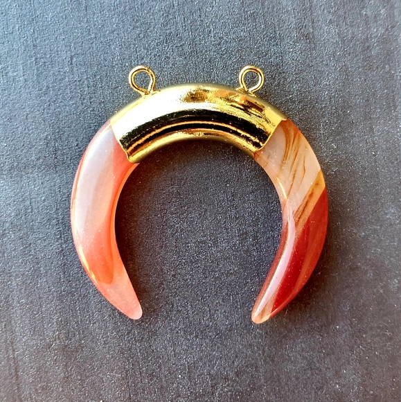 New Crescent Moon Double Horn Red Glass Pendant. - Picture 7 of 10